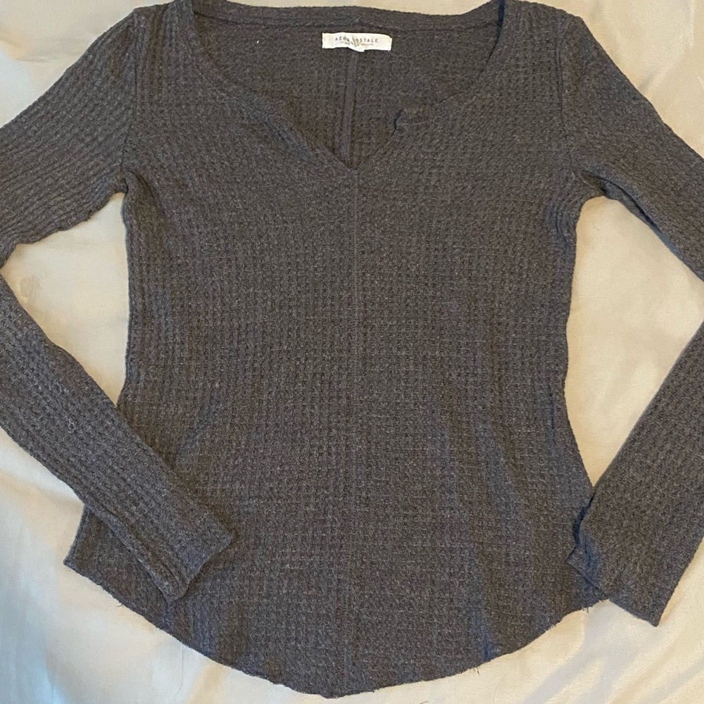 Blue and grey long sleeves from Aeropostale, size xs, fit xs/s, good condition